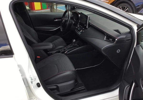 Toyota Corolla cena 89900 przebieg: 141476, rok produkcji 2019 z Świebodzin małe 326